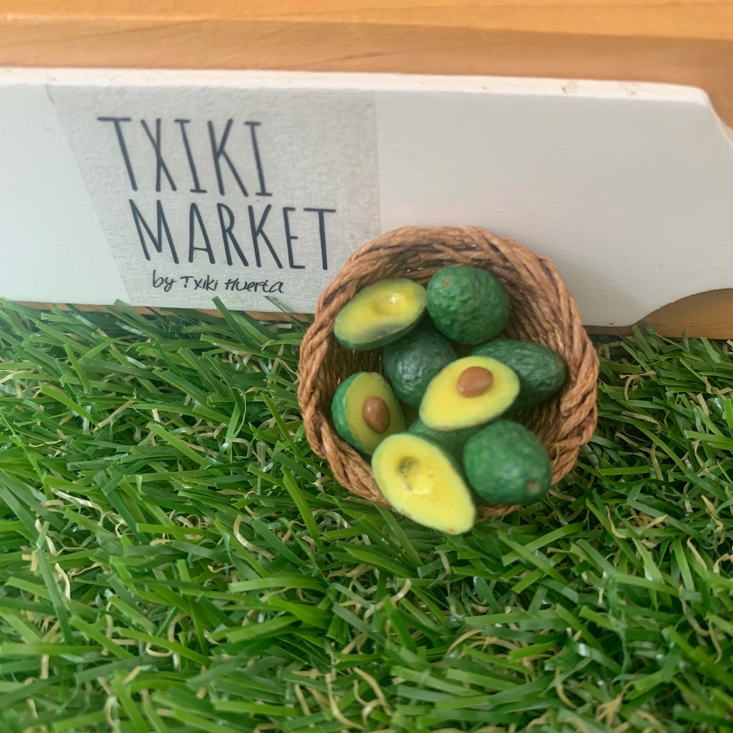 Avocado for dollhouse