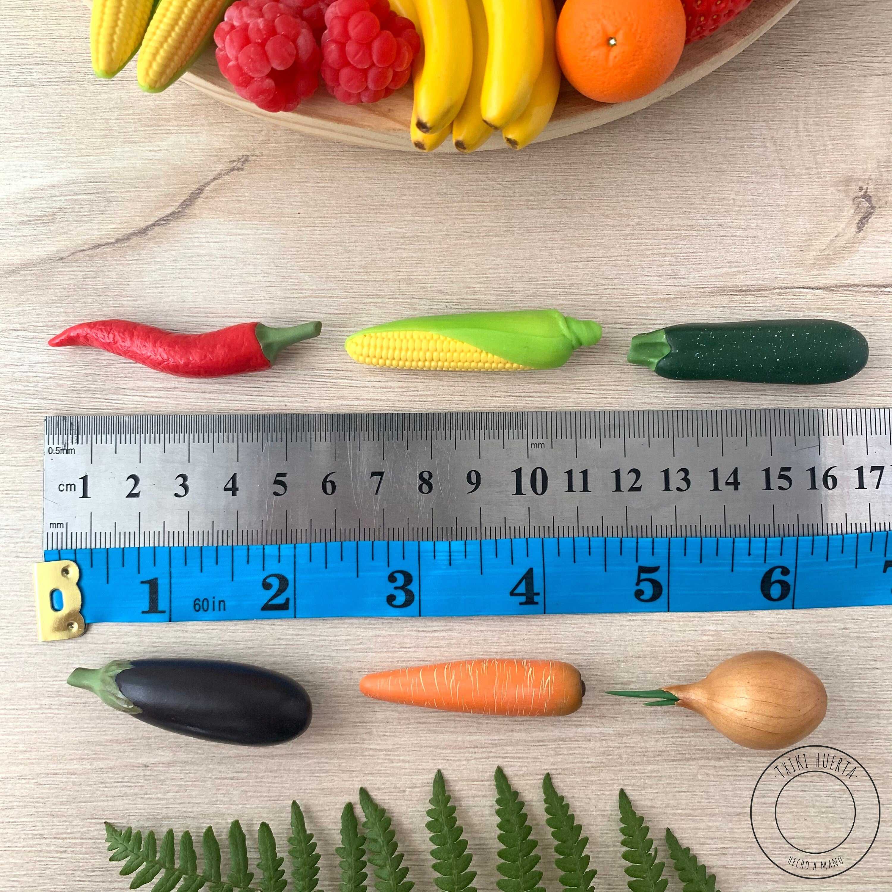 Pack de 30 miniaturas de frutas y verduras
